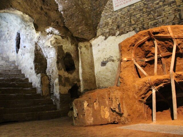 Interno delle catacombe