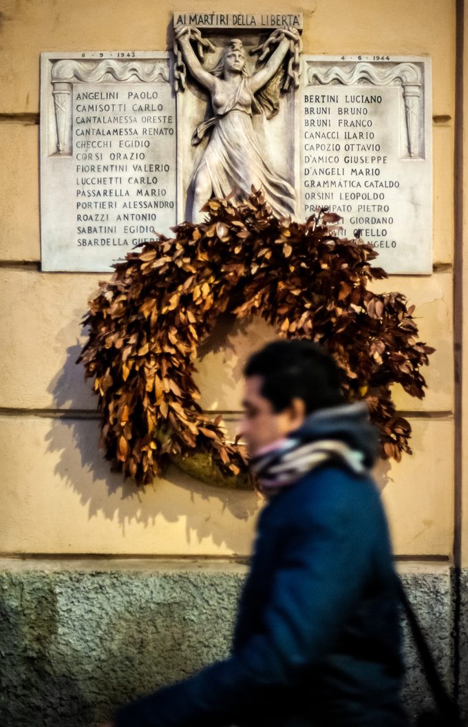 Ai martiri della libertà. Targa marmorea ai partigiani dell&#8217;8a Zona di Resistenza